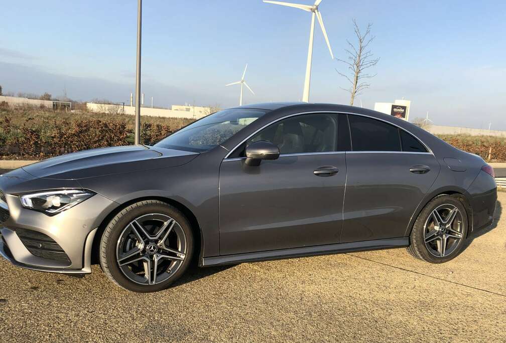 Mercedes-Benz CLA 180 AMG Line