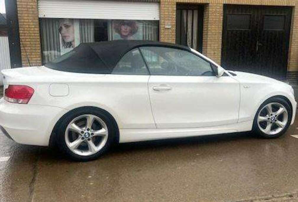 BMW 120i Cabrio