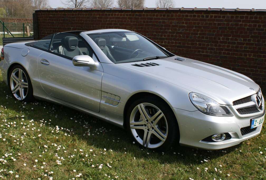 Mercedes-Benz SL Roadster 280