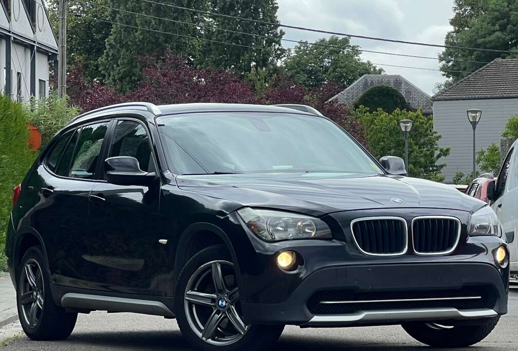 BMW X1 2.0 d sDrive20 - GRAND ECRAN