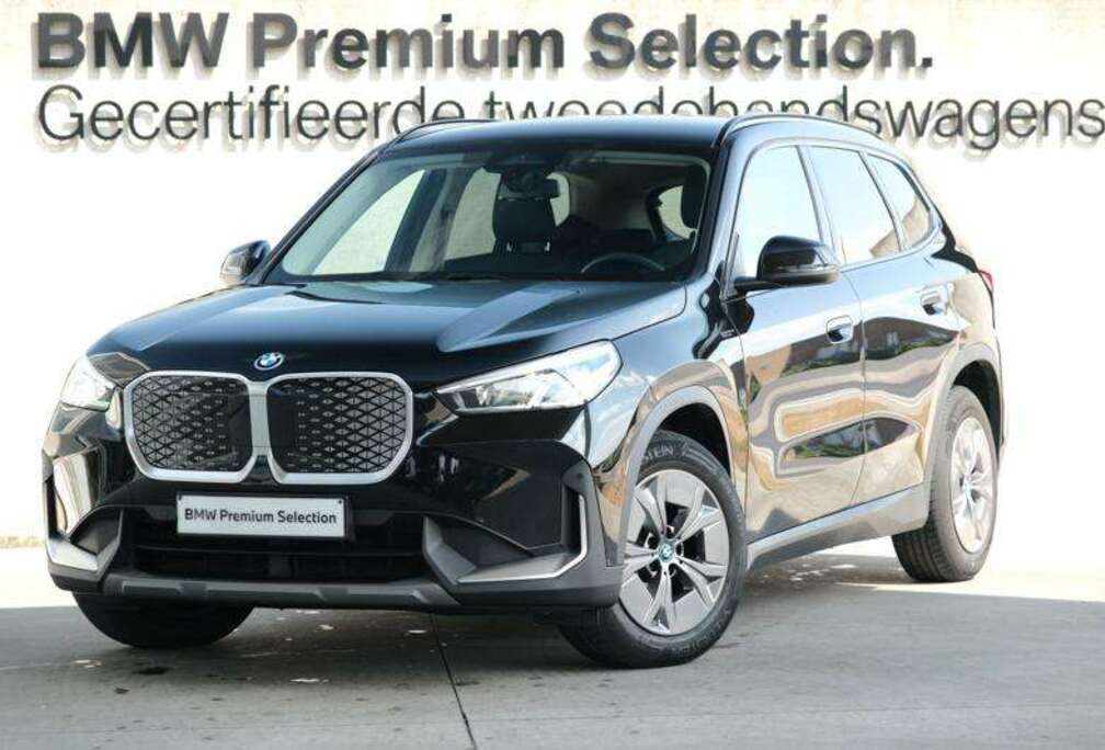 BMW eDrive20 | CAMERA | LED | APPLECAR