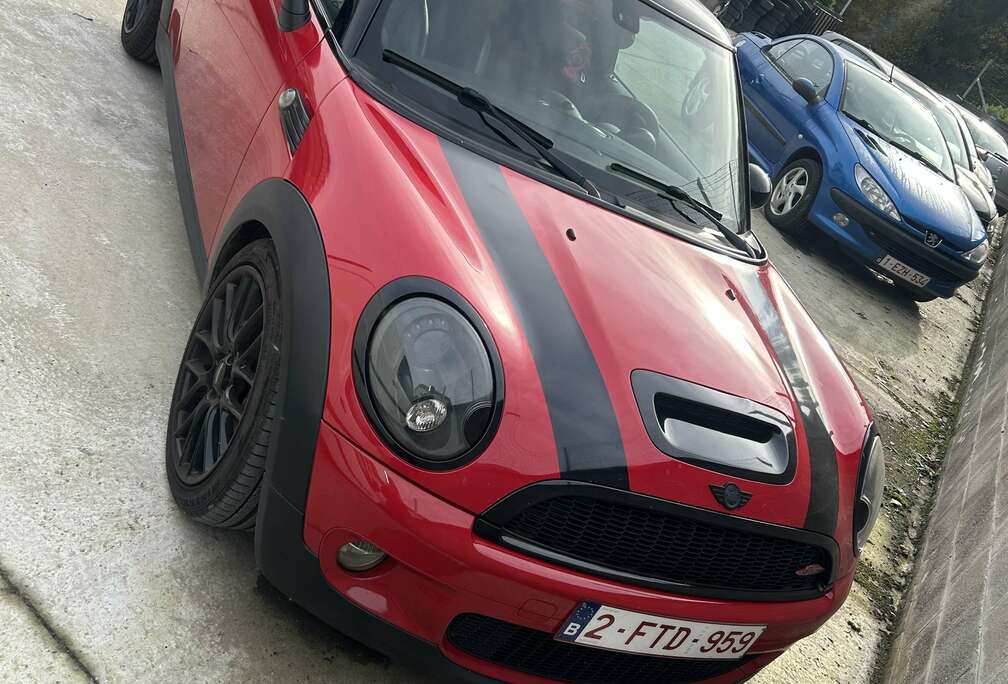 MINI 1.6i JCW