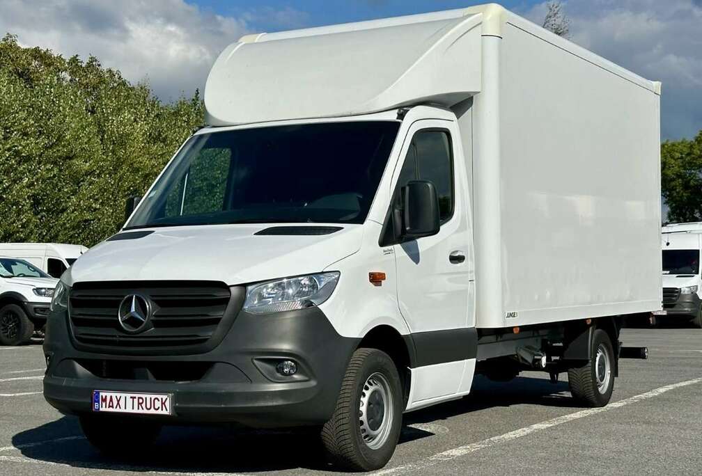 Mercedes-Benz 317 Meubelbak - 41.200€ - Leasing 1.395€/M