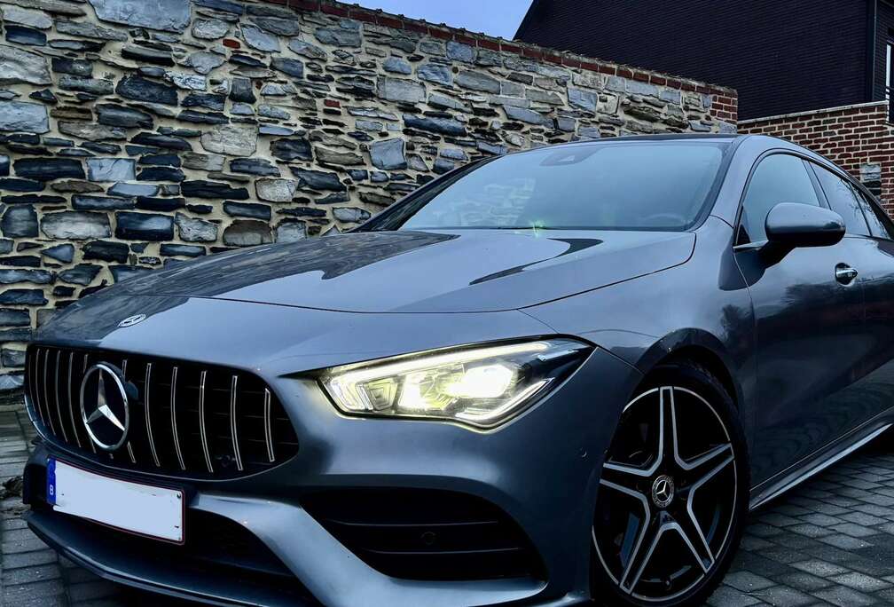 Mercedes-Benz AMG LINE