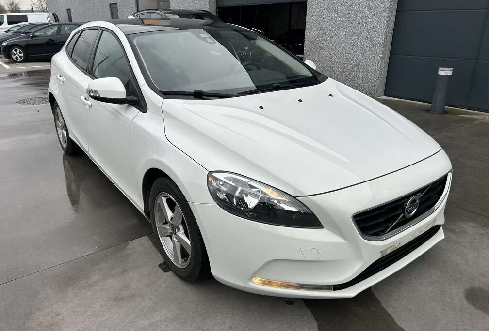 Volvo V40 1.6 D2 Kinetic R-Design