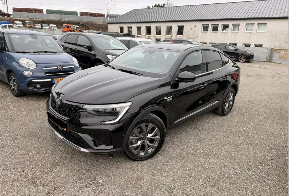 Renault 1.6 TECHNO FULL HYBRID E-TECH EDC