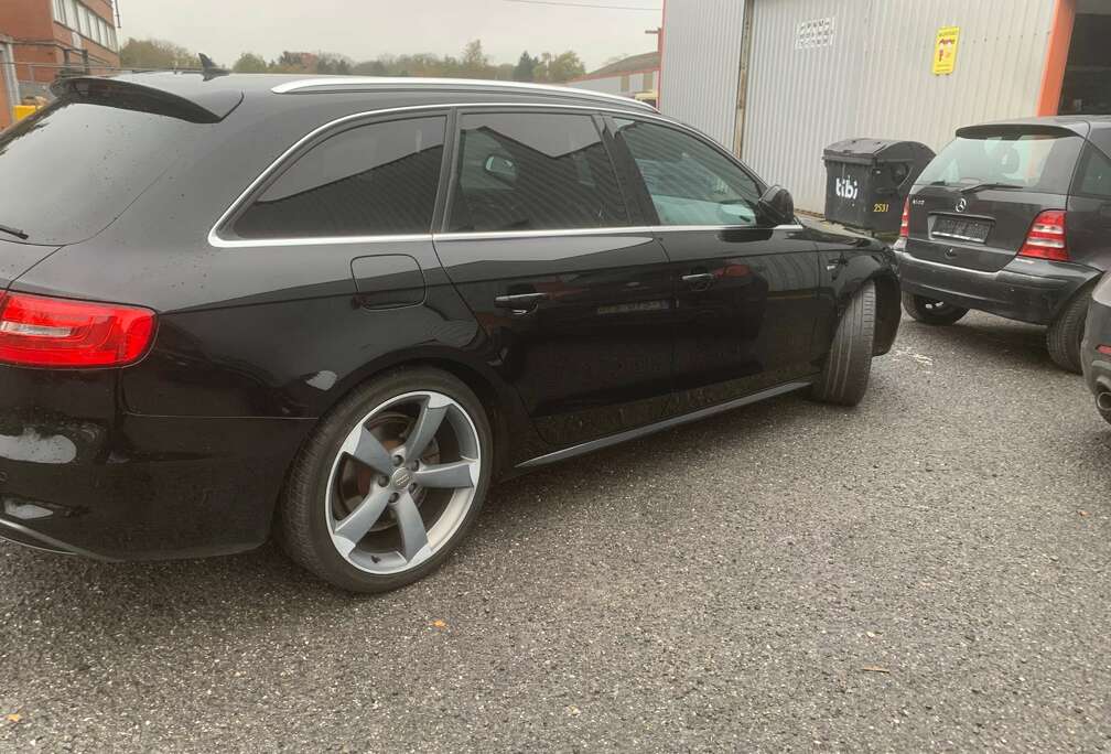 Audi A4 Avant 2.0 TDi Clean Diesel S line