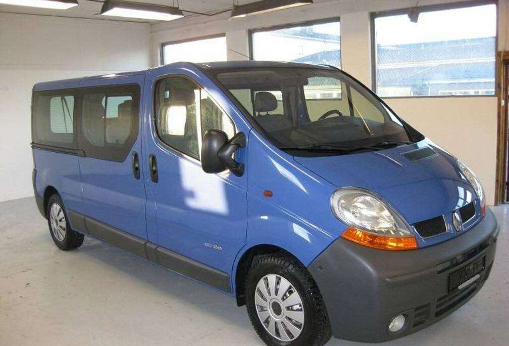 Renault Trafic 1,9 DCi 101HK 9-S LANG 1ER