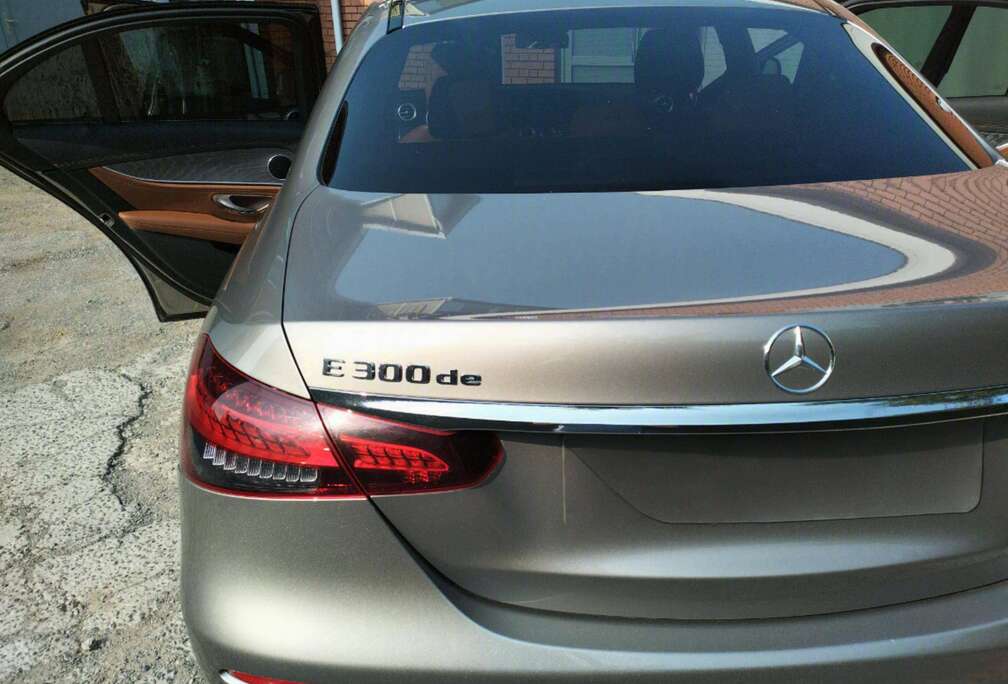 Mercedes-Benz E 300 de PHEV