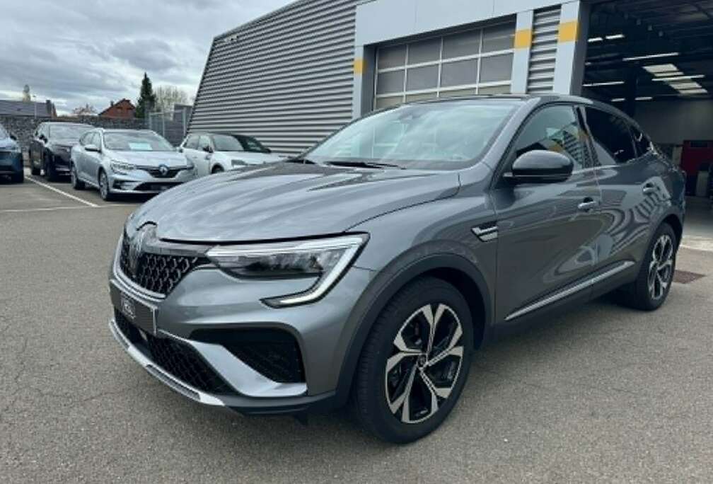 Renault Arkana E-TECH 1.6i Techno