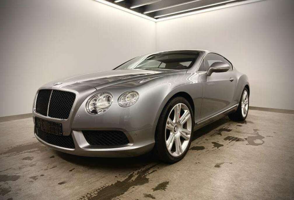 Bentley V8