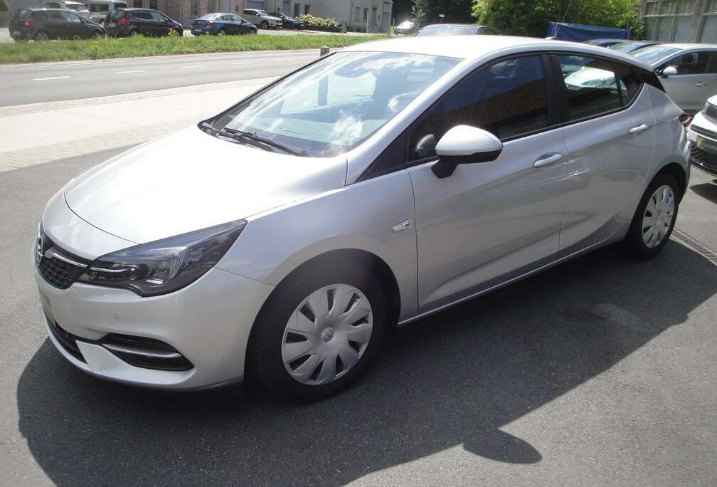 Opel Astra 1.2 Turbo Start/Stop Business Edition