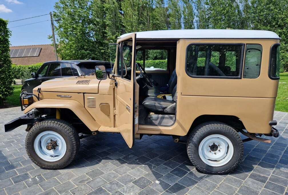 Toyota BJ 42