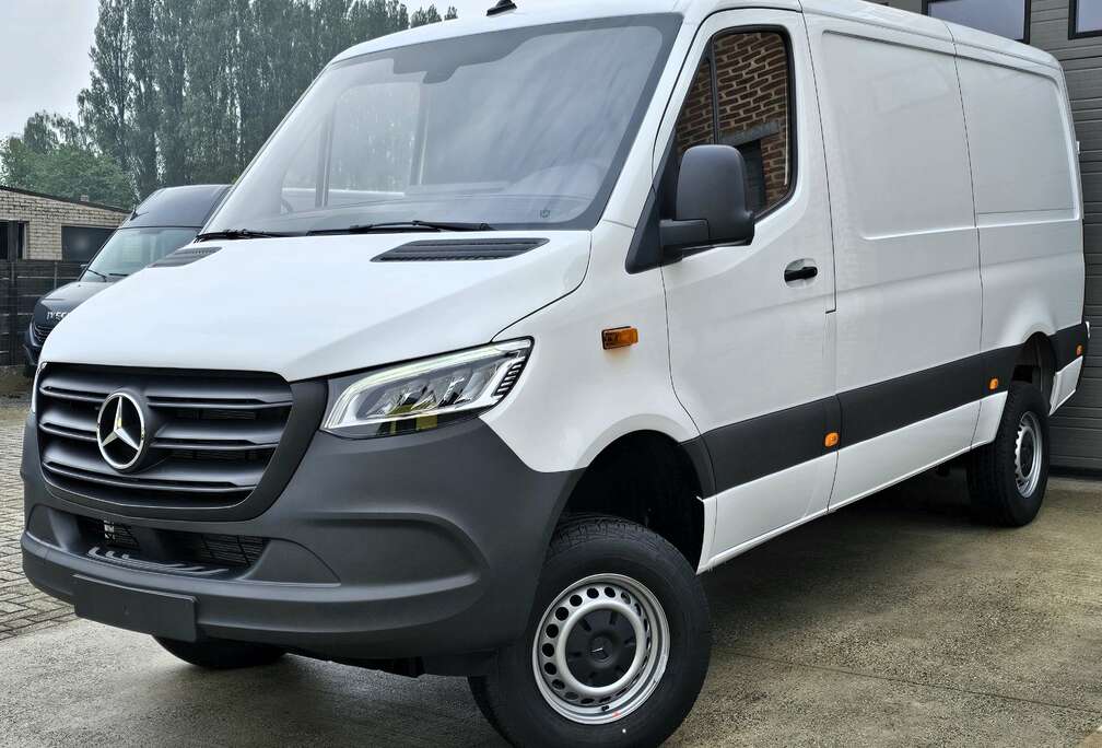 Mercedes-Benz 319 - 45.990EX - NIEUW 0KM - 4x4 190PK Automaat