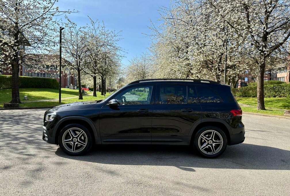 Mercedes-Benz AMG Line *** Led - Camera - CarPlay ***