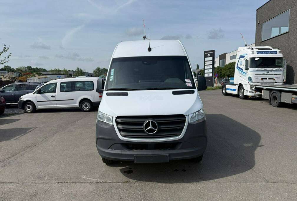 Mercedes-Benz 517 (Stock ID 36599)