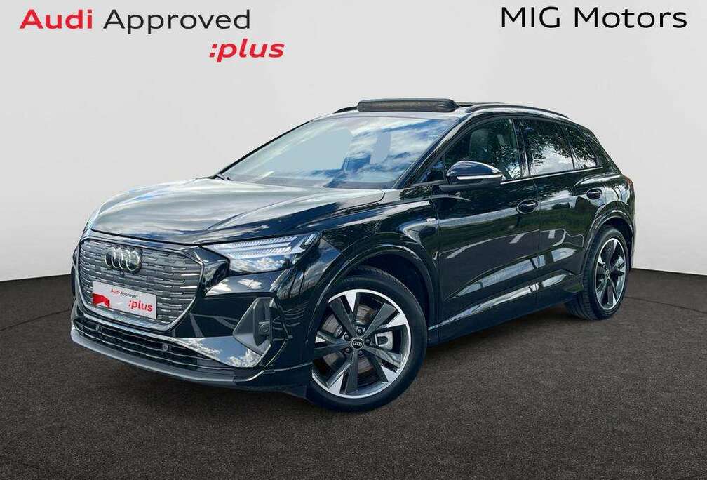 Audi Audi Q4  Corporate S 45 e-tron  - Pano-dak // Trekhaak // App Connect