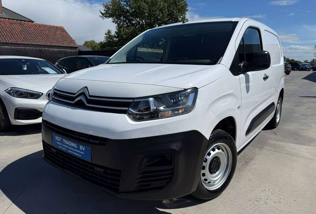 Citroen 1.2i 3 ZIT LICHTE VRACHT CARPLAY PDC BLUETOOTH AIRCO