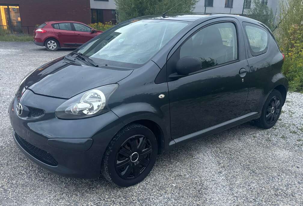 Toyota Aygo 1.0i VVT-i Plus MMT