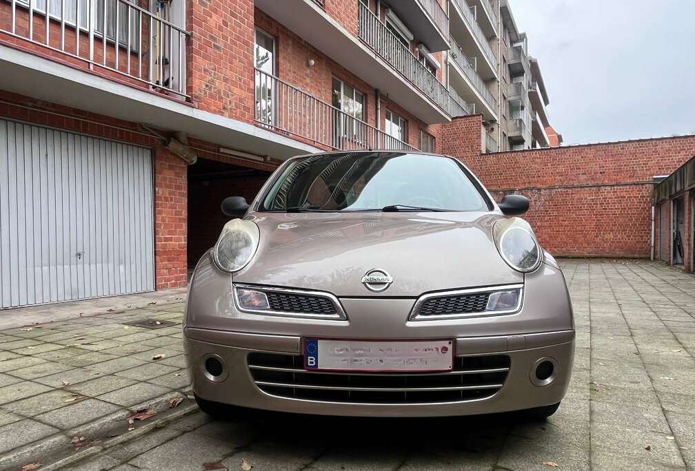 Nissan 1.2i Acenta