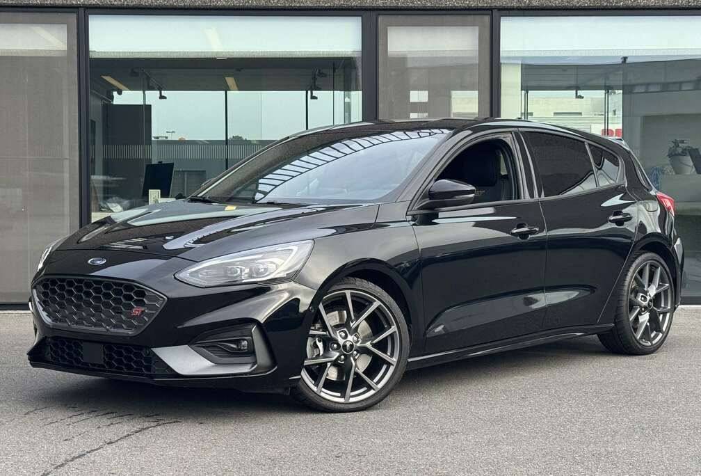 Ford ST 2.3 EcoBoost - 280 PK  GPS + CAMERA + RECARO