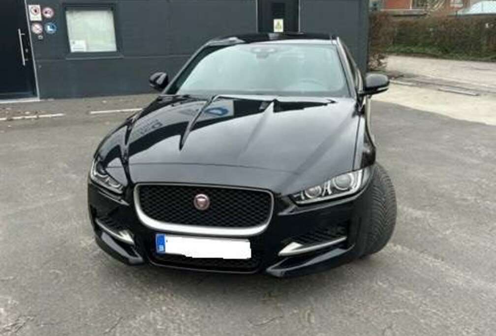 Jaguar XE 2.0 D R-Sport