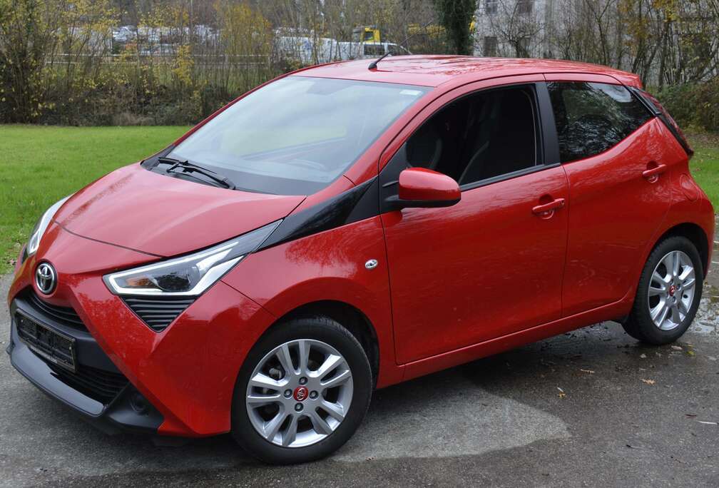 Toyota Aygo 1.0i VVT-i x-Red