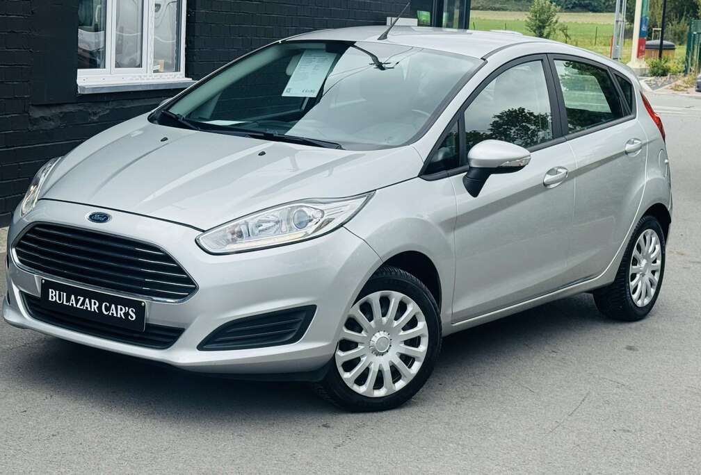 Ford Fiesta 1.0i Trend*FULL CARNET*1 ER MAIN*GARANTIE