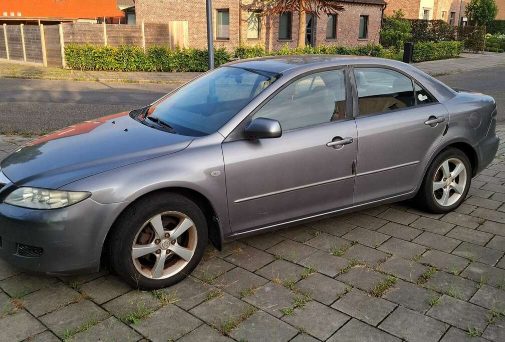 Mazda 1.8i 16v Si