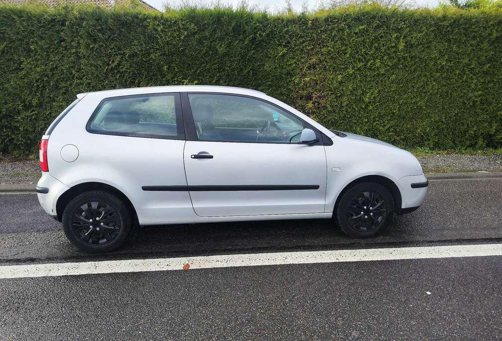 Volkswagen 1.4 16V - 75 Confort A