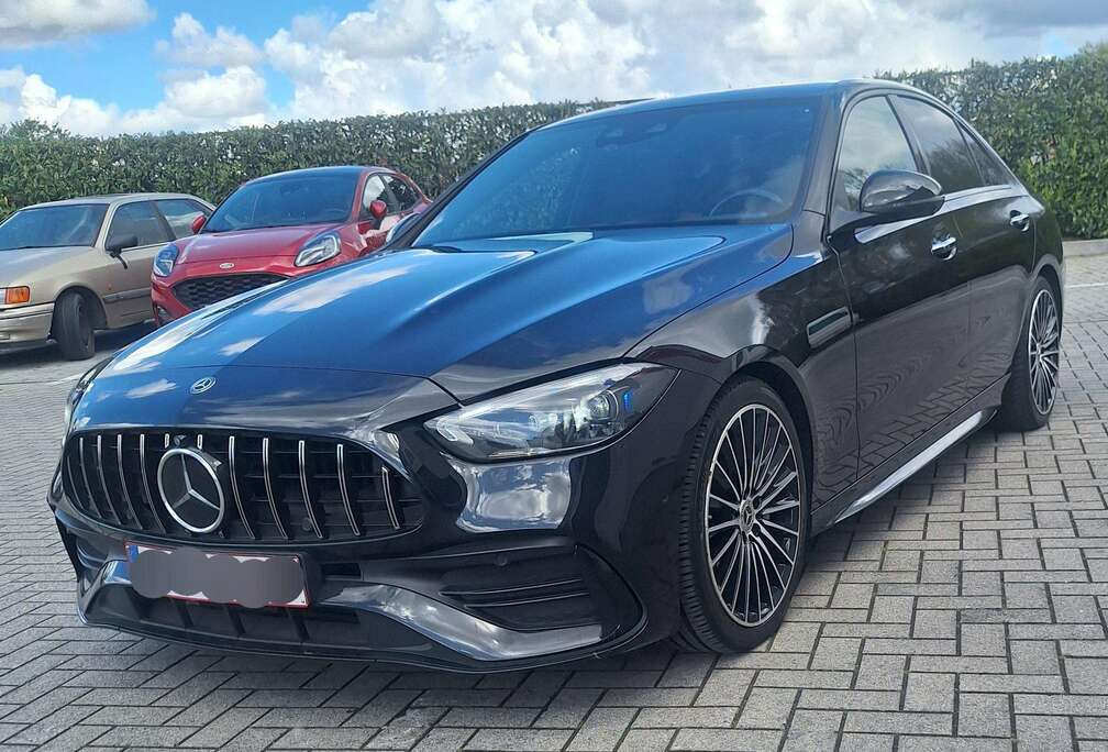 Mercedes-Benz C 200 4-Matic AMG Line