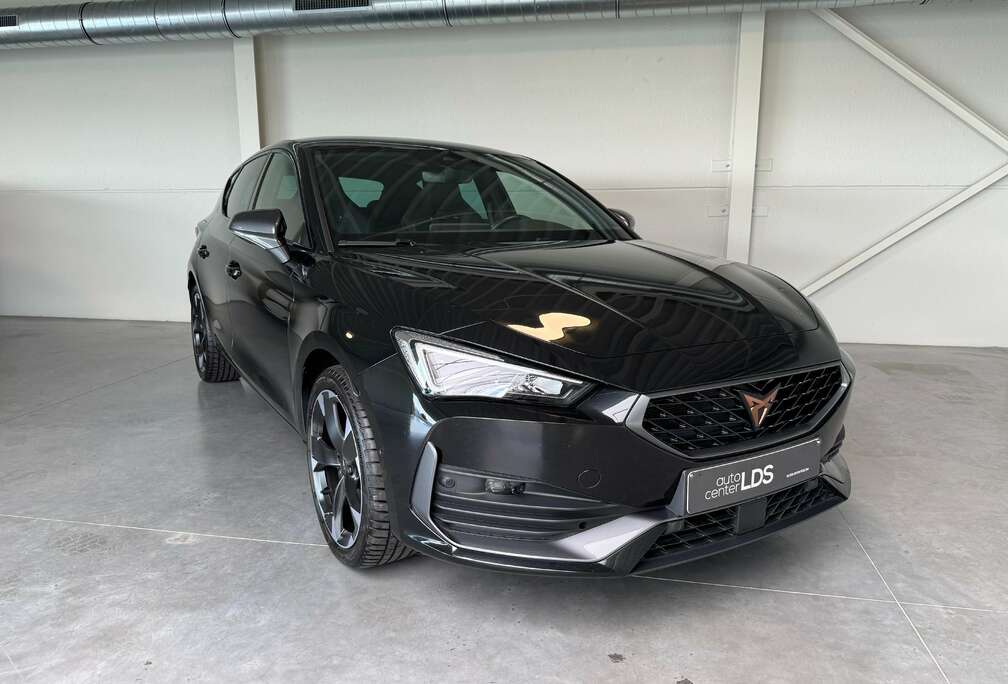 Leon 1.4 e-Hybrid PHEV - camera - 18\