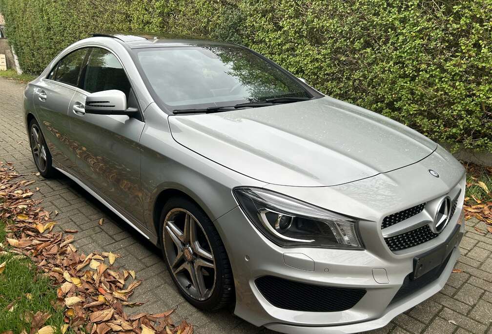 Mercedes-Benz CLA 180 7G-DCT AMG Line
