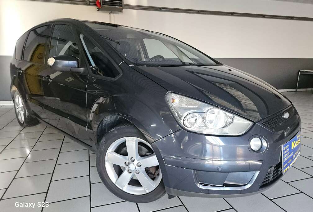 Ford 20TDI//CUIR/NAVIGATION//CAR-PASS/FRAIS CARROSSERIE