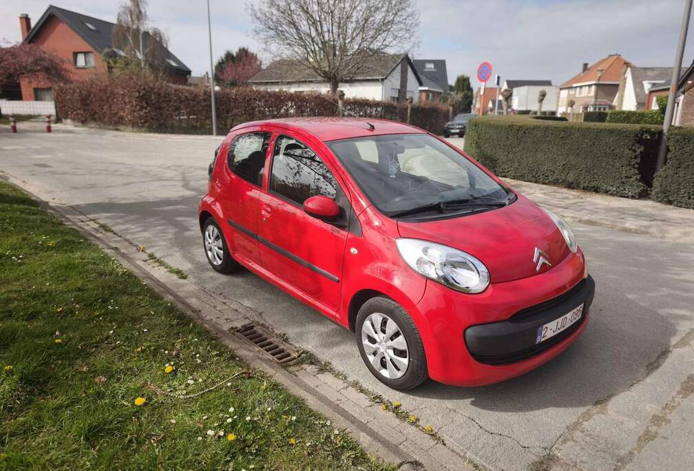 Citroen 1.0 Exclusive