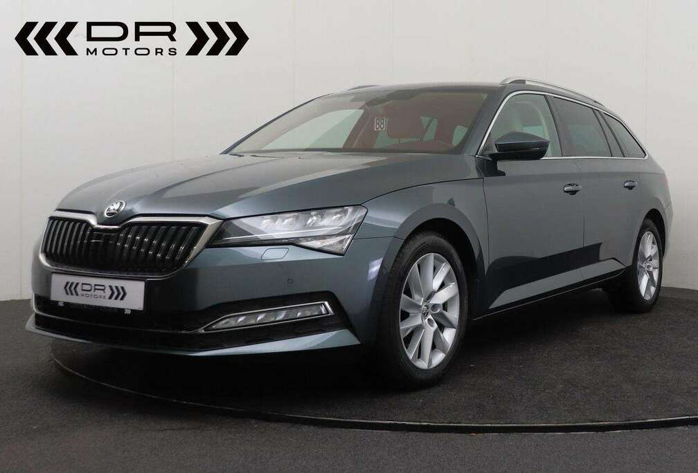 Skoda COMBI 1.6CRTDI DSG  - APPLE CARPLAY/ANDROID - L...