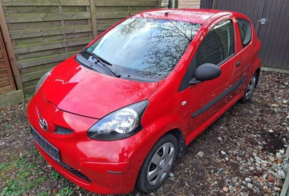 Toyota Toyota Aygo - Benzine - 2007 - 151477km - servo