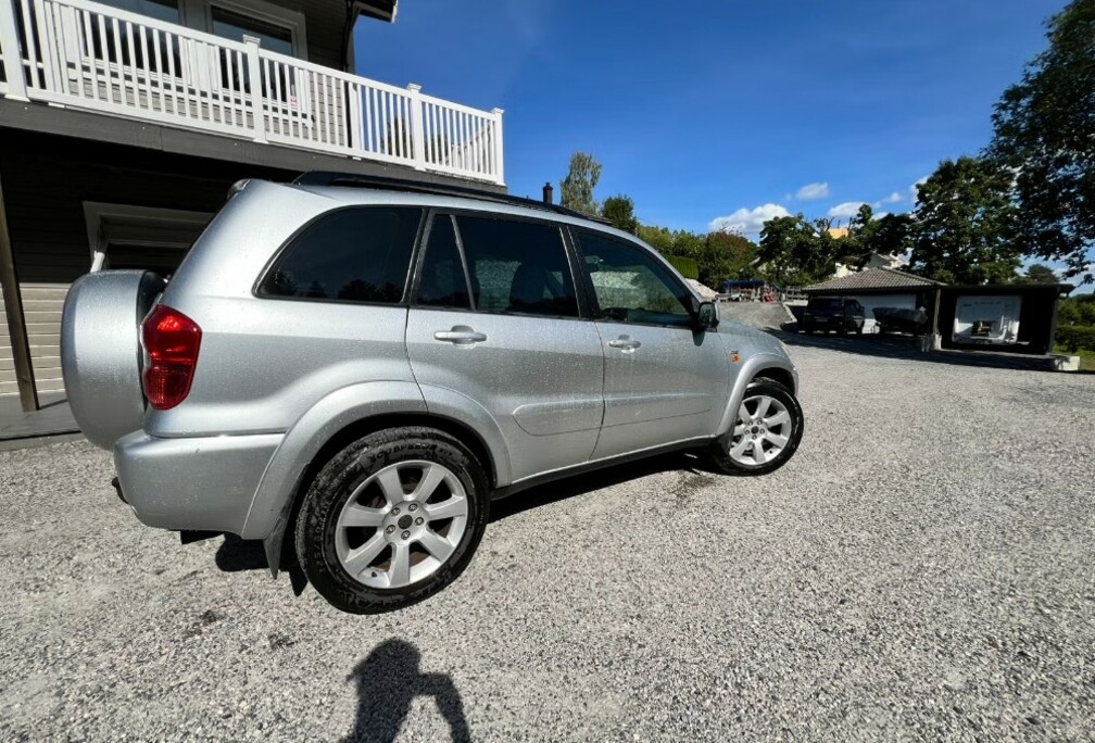 Toyota RAV4 2.0 D-4D 4WD