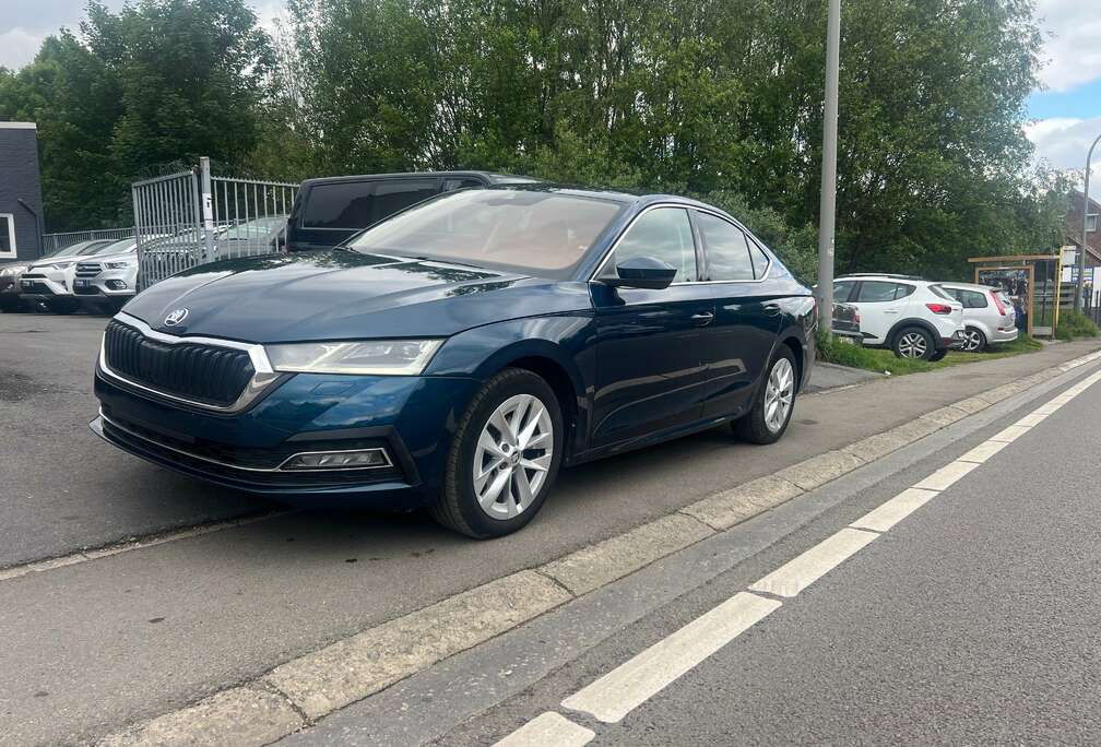 Skoda 1.0 TSI eTec MHE Clever  DSG AUTOMATIQUE FULL GPS CAMÉRA GARANTIE CRÉDIT 100% 86.000KMS