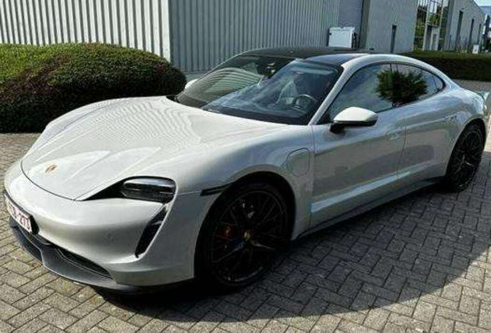 Porsche Taycan 93.4 kWh Taycan