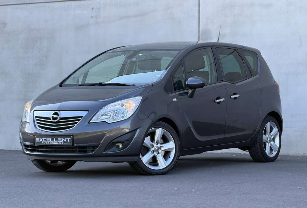 Opel 1.7 CDTi Cosmo/BOiTE AUTO/GPS/CUIR/