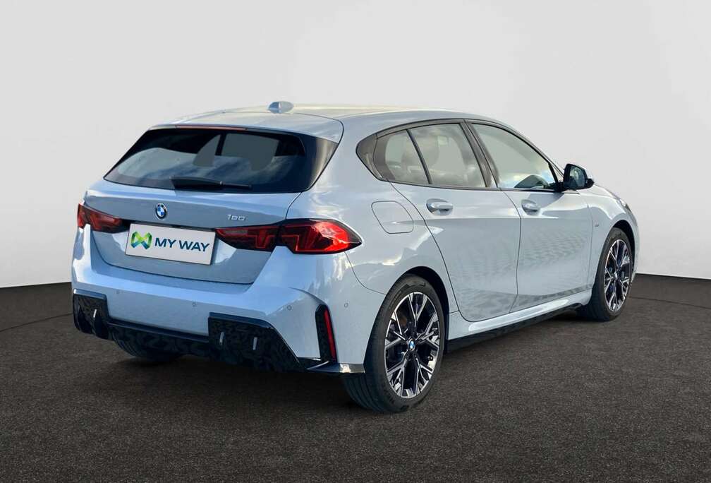 BMW 120iA MHEV 170pk M sport verwarmde alcantara sportzetels