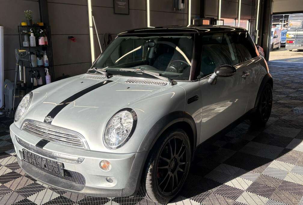 MINI 1.6l BENZINE bj. 2002 met 172.780Km