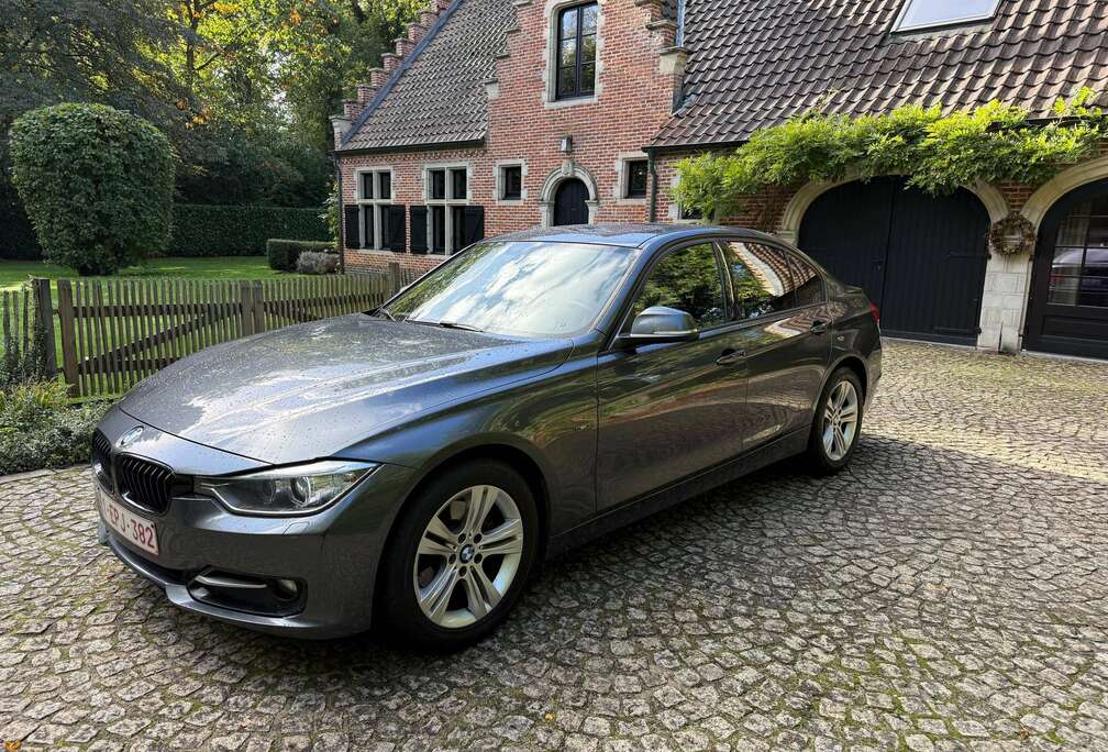 BMW 320xDrive l SPORT l LEDER l AUTOMAAT l GOED ONDERHOUDEN