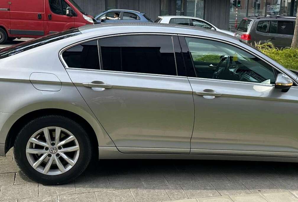 Volkswagen 1.6 TDI 120 BlueMotion Technology R-line