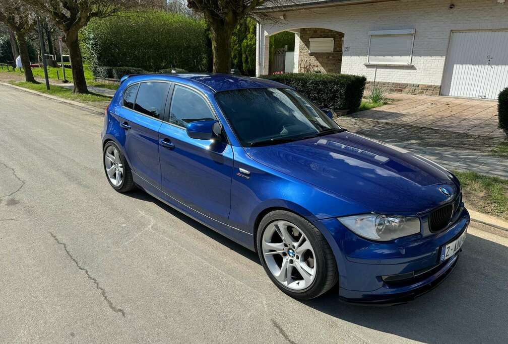 BMW 120iA