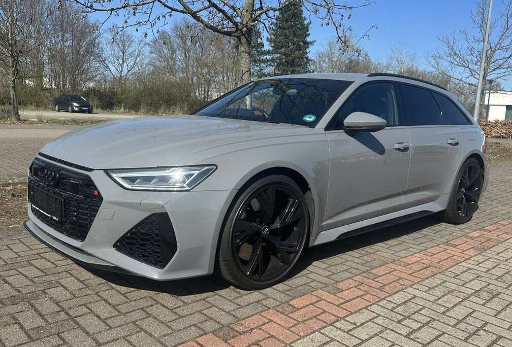 Audi V8 4.0L TFSI 600CH RS DYNAMIC PLUS - FULL OPTIONS