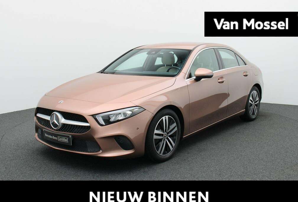 Mercedes-Benz Business Line + LEDER + SENSOREN + CAMERA + 1Y USE