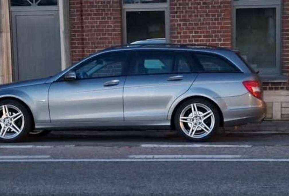 Mercedes-Benz CGI BlueEFFICIENCY