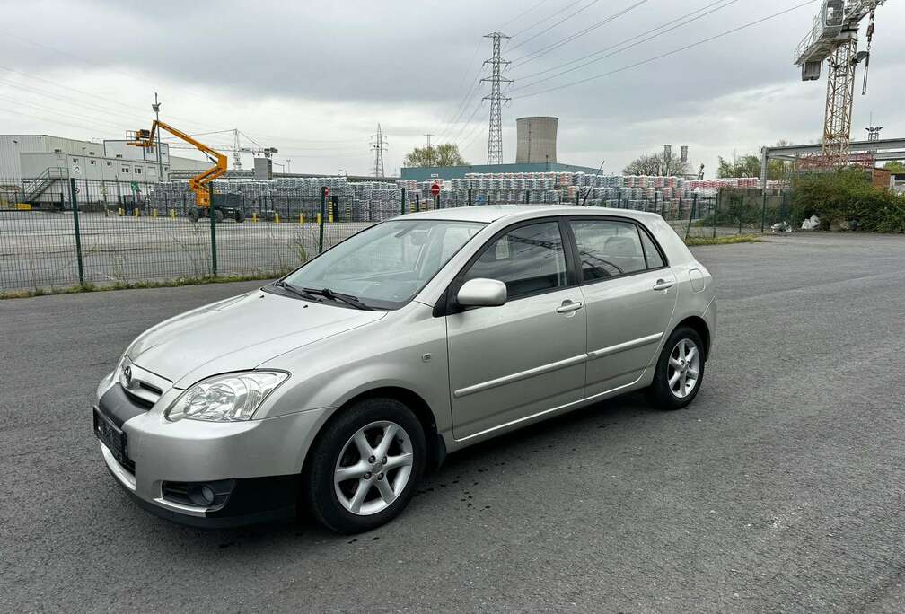 Toyota 1.4 D4d Airco digital jante aluminium Sol